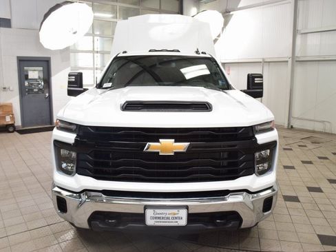 Used 2026 Chevrolet Silverado 3500 W/T w/ WT Convenience Package AWD/4WD image 2