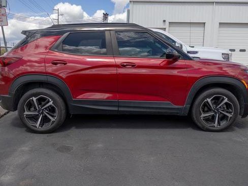 Used 2021 Chevrolet TrailBlazer RS w/ Convenience Package AWD/4WD image 3