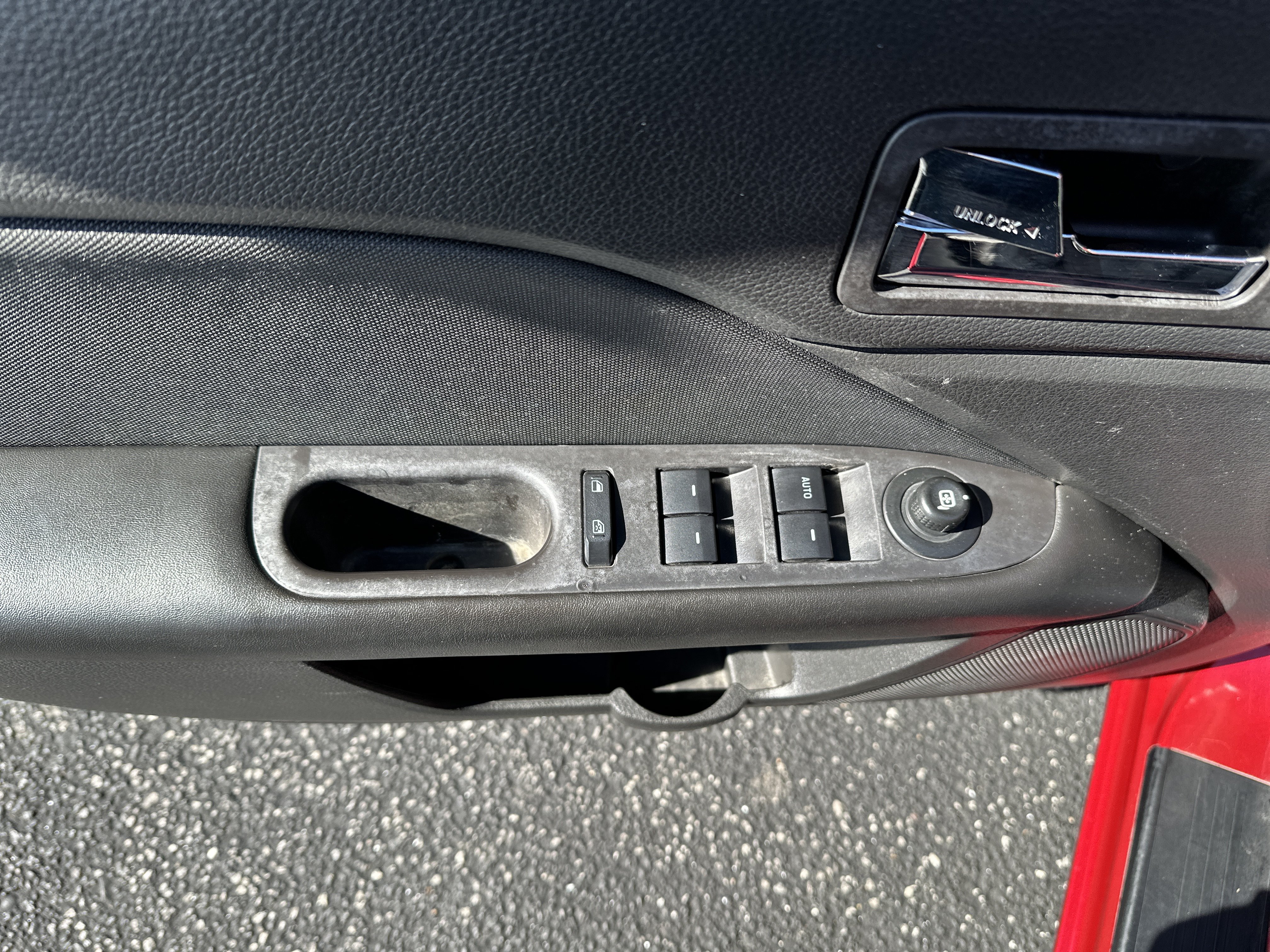 Used 2012 Ford Fusion SE FWD image 15