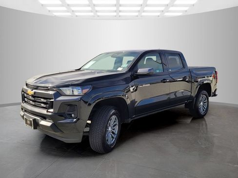 Used 2024 Chevrolet Colorado LT w/ LT Convenience Package RWD image 8