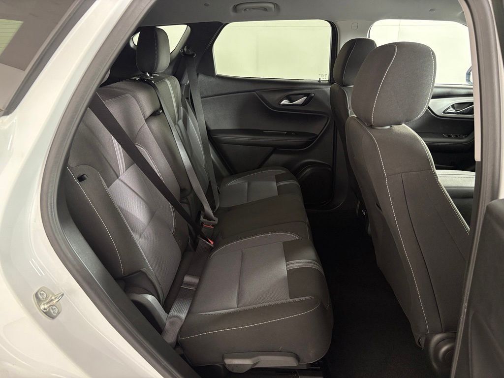 Used 2025 Chevrolet Blazer LT FWD image 36