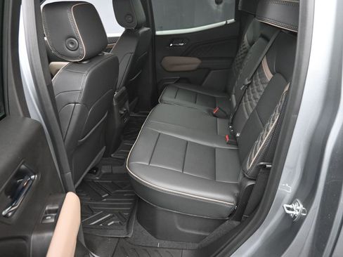 New 2026 GMC Canyon Denali image 10