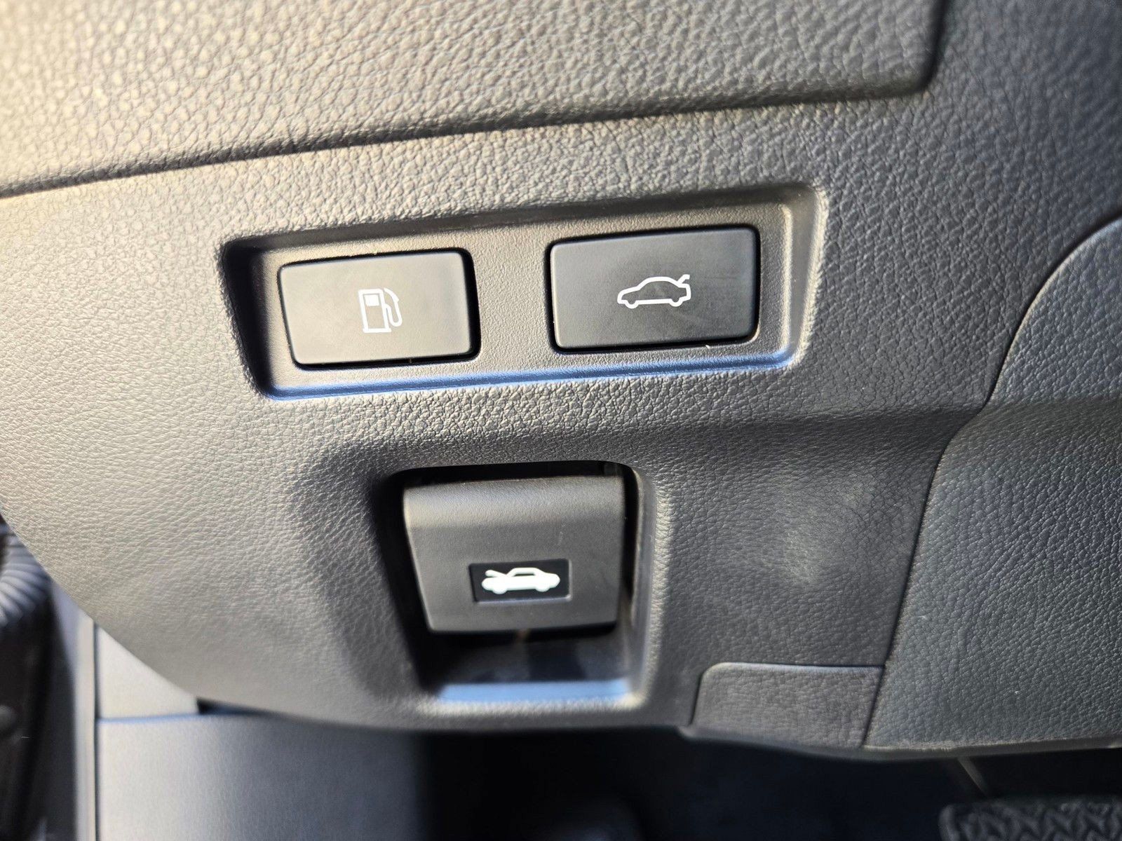 Used 2024 Lexus ES 300h w/ Premium Package FWD image 18