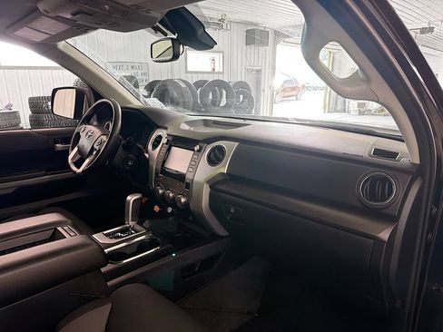 Used 2019 Toyota Tundra SR5 AWD/4WD image 12