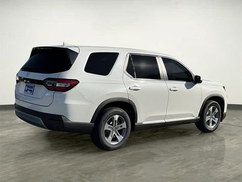 New 2025 Honda Pilot EX-L image 11