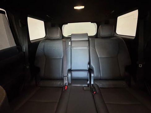 Used 2024 Lexus GX 550 image 7