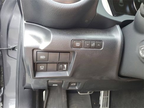 Used 2023 Lexus IS 350 F Sport image 28