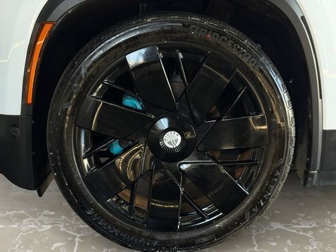 Used 2023 Fisker Ocean Extreme AWD/4WD image 14