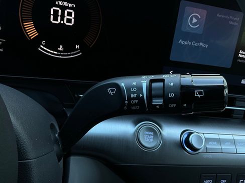 Used 2025 Hyundai Kona SEL image 38