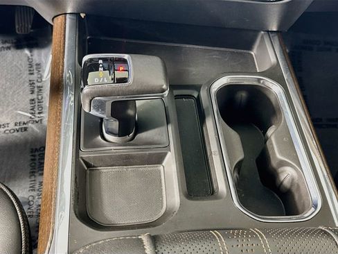 Used 2022 Chevrolet Silverado 1500 High Country RWD image 18