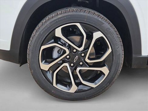 New 2026 Chevrolet Trax RS w/ Driver Confidence Package FWD image 10