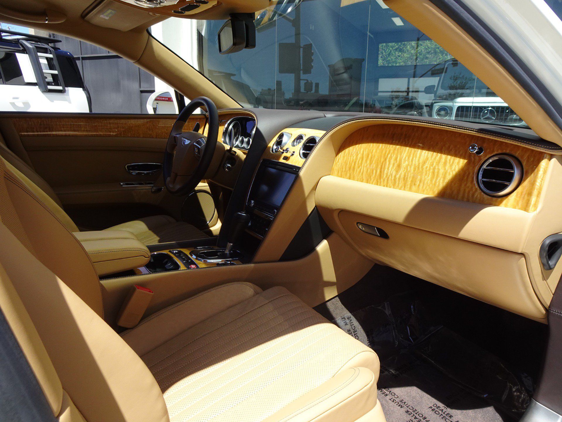 Used 2018 Bentley Flying Spur V8 AWD/4WD image 18