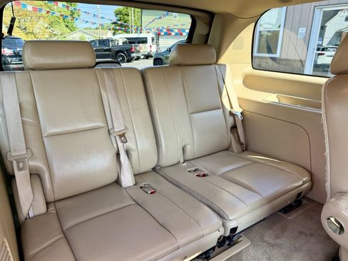 Used 2011 GMC Yukon Denali AWD/4WD image 18