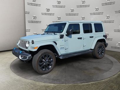 Used 2024 Jeep Wrangler Unlimited Sahara w/ Technology Group