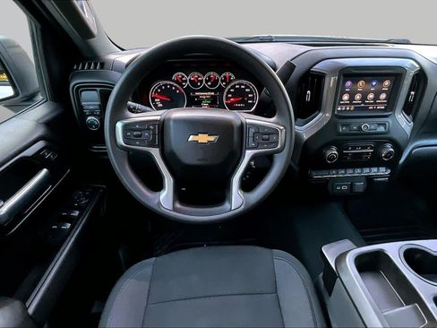 Used 2022 Chevrolet Silverado 1500 Custom w/ Safety Confidence Package RWD image 6