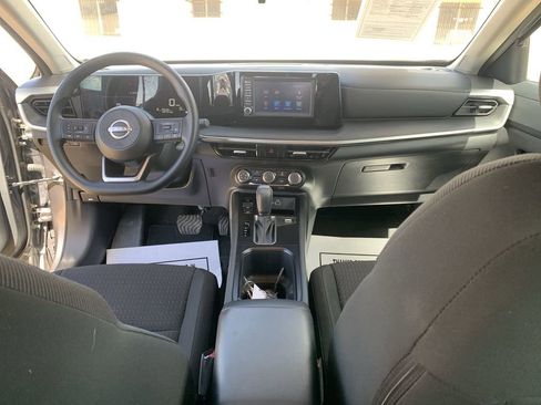 Used 2025 Nissan Kicks S w/ Charging Package FWD image 19