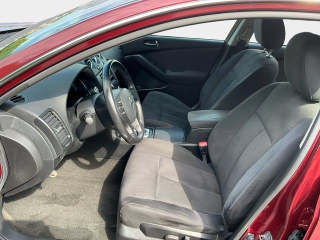 Used 2010 Nissan Altima 2.5 S w/ Convenience Pkg FWD image 10