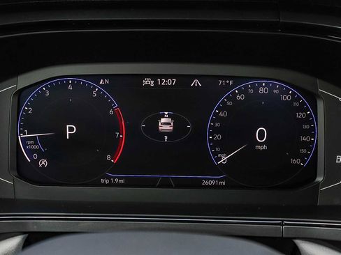 Used 2022 Volkswagen Taos SEL w/ Panoramic Sunroof Package image 25