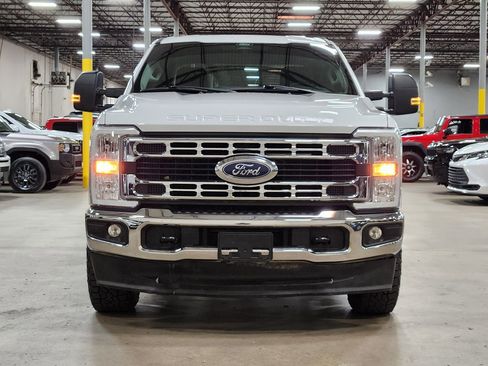 Used 2024 Ford F250 XLT w/ FX4 Off-Road Package image 2