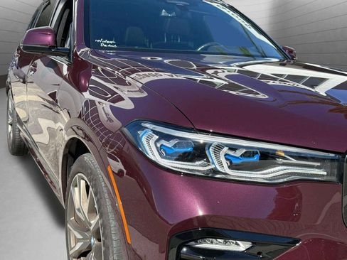 Used 2022 BMW X7 M50i image 37