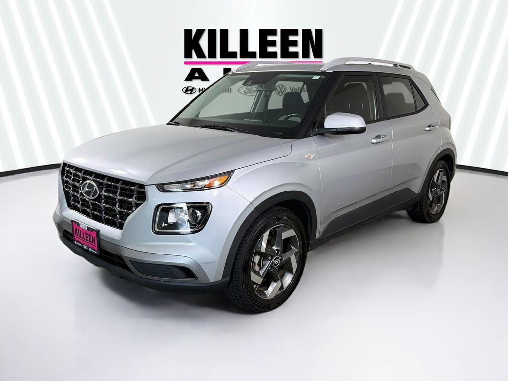 Used 2022 Hyundai Venue SEL FWD image 3