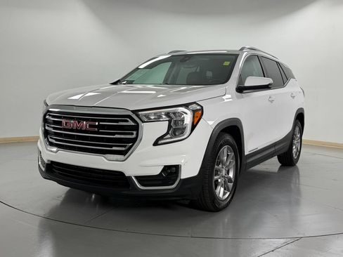 Used 2022 GMC Terrain SLT FWD image 1