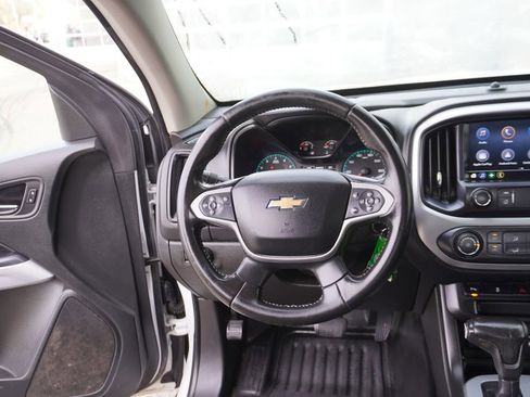 Used 2022 Chevrolet Colorado LT w/ Fleet Safety Package image 10