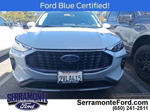 Used 2025 Ford Escape SE w/ PHEV Premium Package FWD image 2