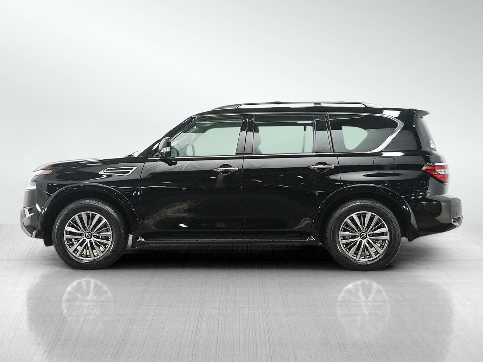 Used 2023 Nissan Armada SL w/ Cargo Package AWD/4WD image 2