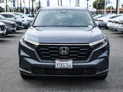Used 2025 Honda CR-V LX image 2