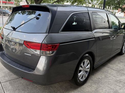 Used 2016 Honda Odyssey SE image 6