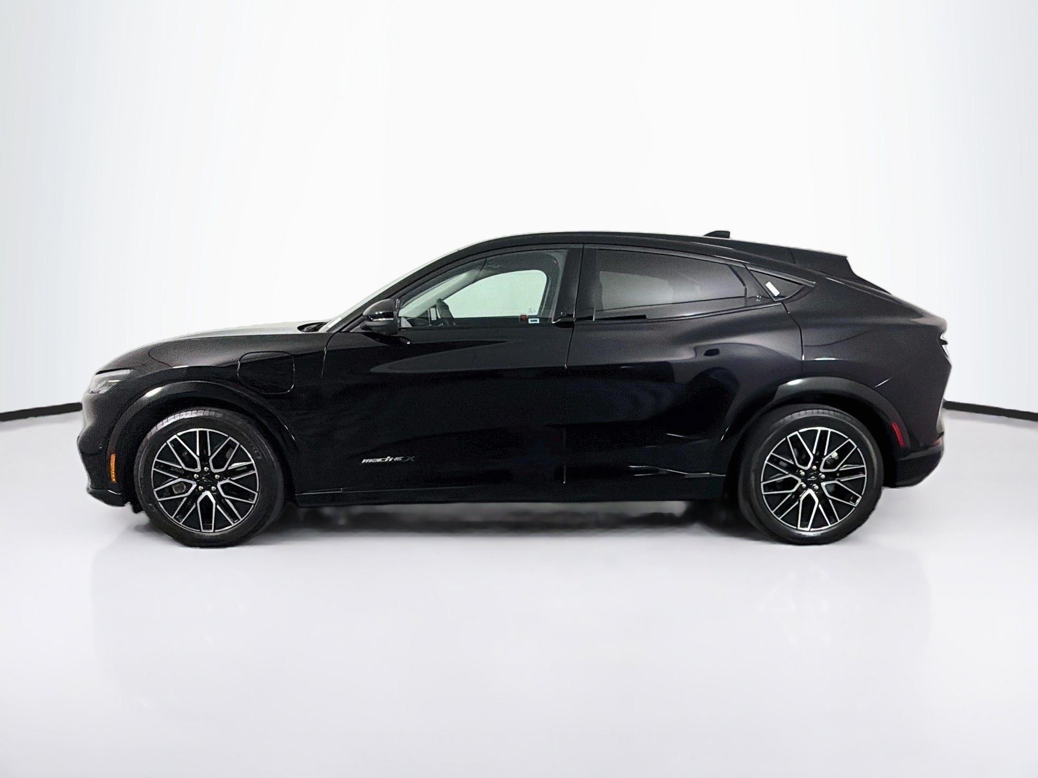 Used 2024 Ford Mustang Mach-E Premium RWD image 4