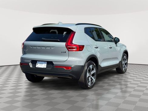 Used 2026 Volvo XC40 B5 Plus w/ Protection Package Premier AWD/4WD image 4