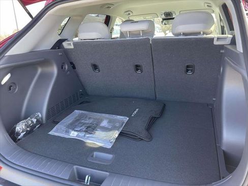 New 2026 Hyundai Kona SEL Premium image 5