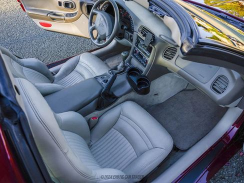 Used 2003 Chevrolet Corvette 50th Anniversary Edition w/ Preferred Equipment Group image 41