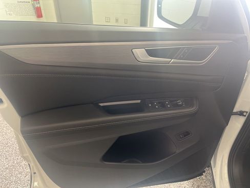 New 2026 Volkswagen Atlas Cross Sport SE AWD/4WD image 14