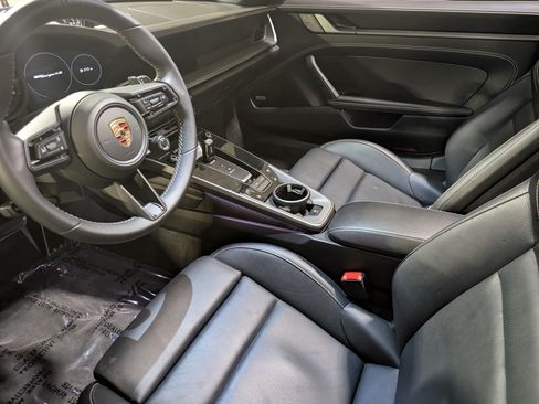 Certified 2024 Porsche 911 Targa 4S w/ Premium Package AWD/4WD image 5