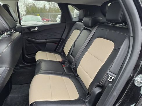 Used 2022 Ford Escape Titanium w/ Titanium Premium Package image 13