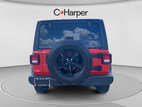 Used 2022 Jeep Wrangler Unlimited Sport AWD/4WD image 3