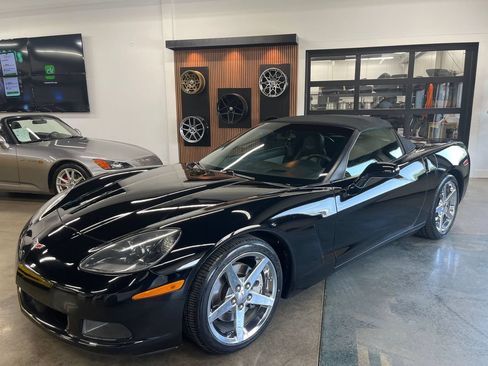 Used 2007 Chevrolet Corvette Convertible w/ Preferred Equipment Group RWD image 3