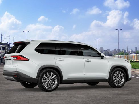 New 2026 Toyota Grand Highlander Platinum image 13