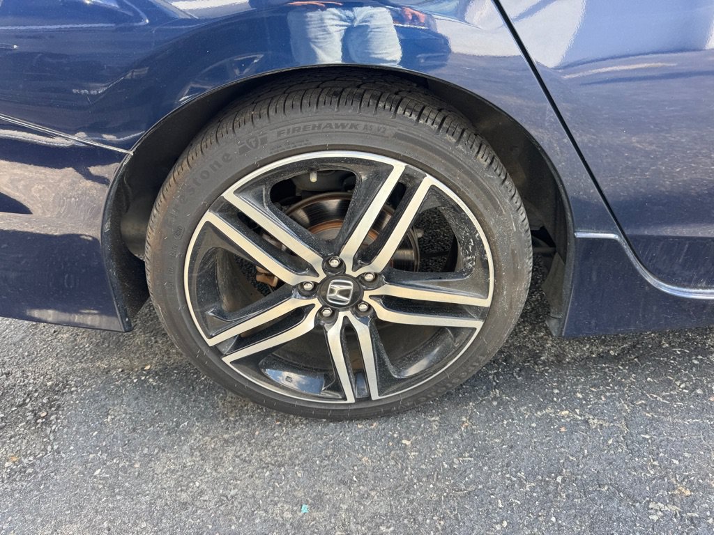 Used 2016 Honda Accord Sport image 7