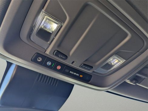 Used 2022 Chevrolet Silverado 1500 Custom image 20