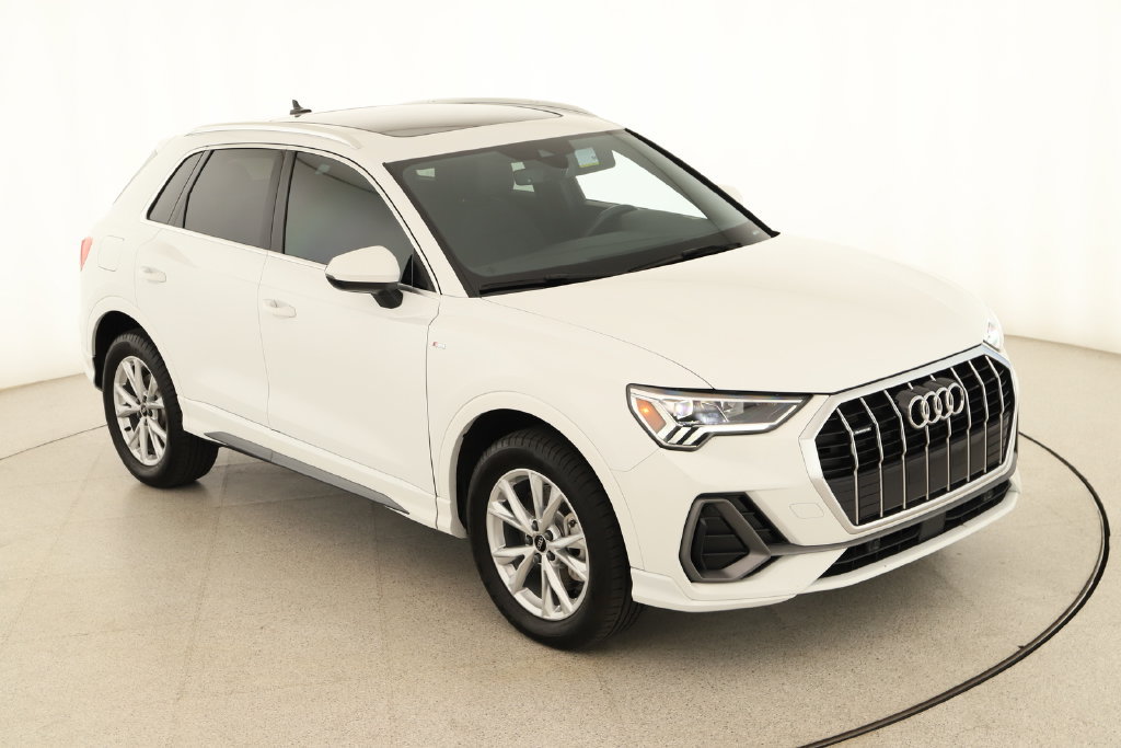 Certified 2024 Audi Q3 2.0T Premium w/ Convenience Package AWD/4WD image 36