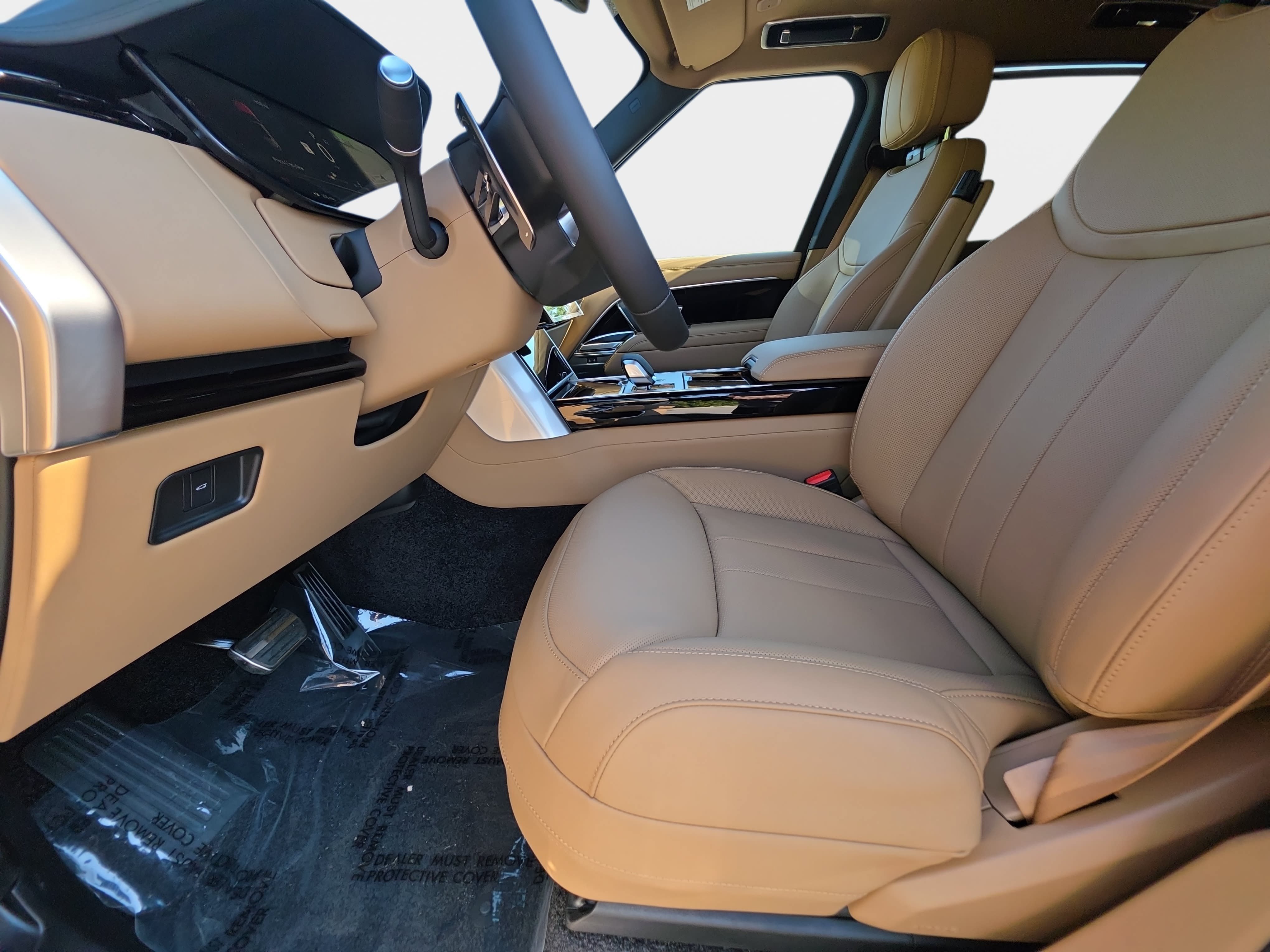 New 2026 Land Rover Range Rover SE AWD/4WD image 16