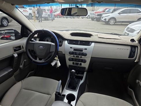 Used 2011 Ford Focus S image 5