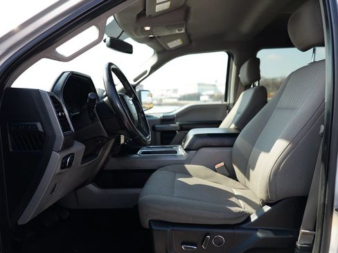 Used 2017 Ford F150 XLT w/ Equipment Group 302A Luxury AWD/4WD image 16