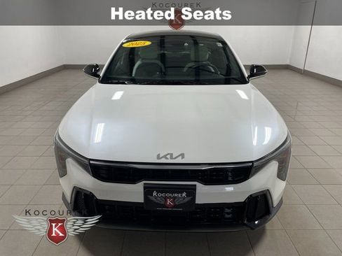 Used 2025 Kia K4 GT-Line w/ GT-Line Premium Package FWD image 2