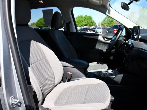Used 2022 Ford Escape SE w/ SE Sport Appearance Package AWD/4WD image 16