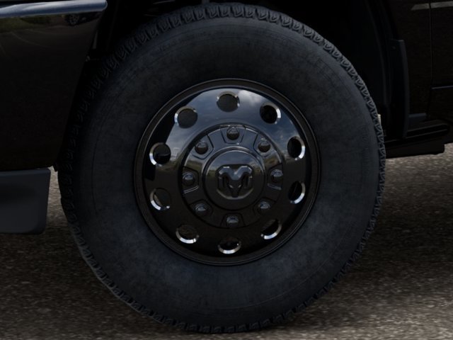 New 2027 RAM 3500 Big Horn AWD/4WD image 8